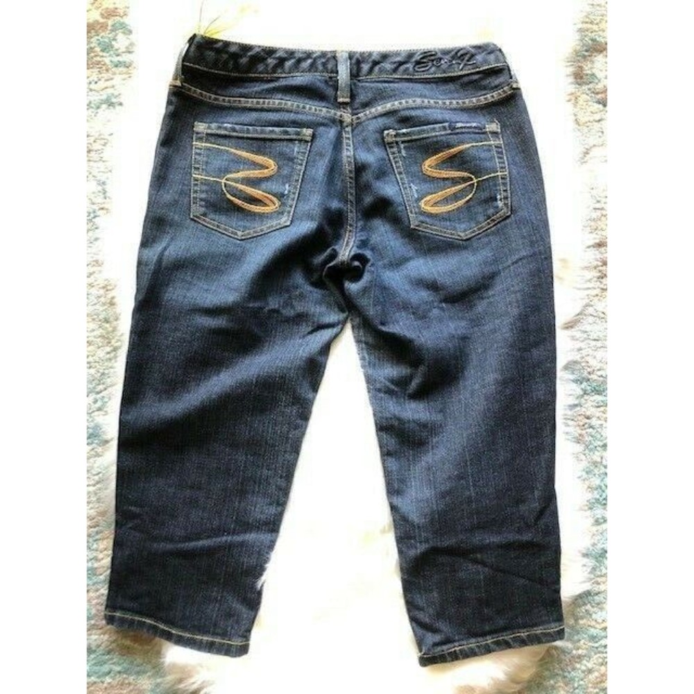 Seven 7 JEANS Capri CROP Women's 28 Slight Factory Distressing